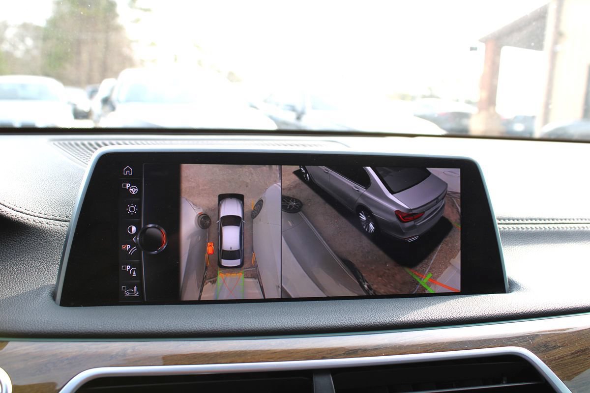 Used 2016 BMW 750i xDrive AWD/4WD image 25