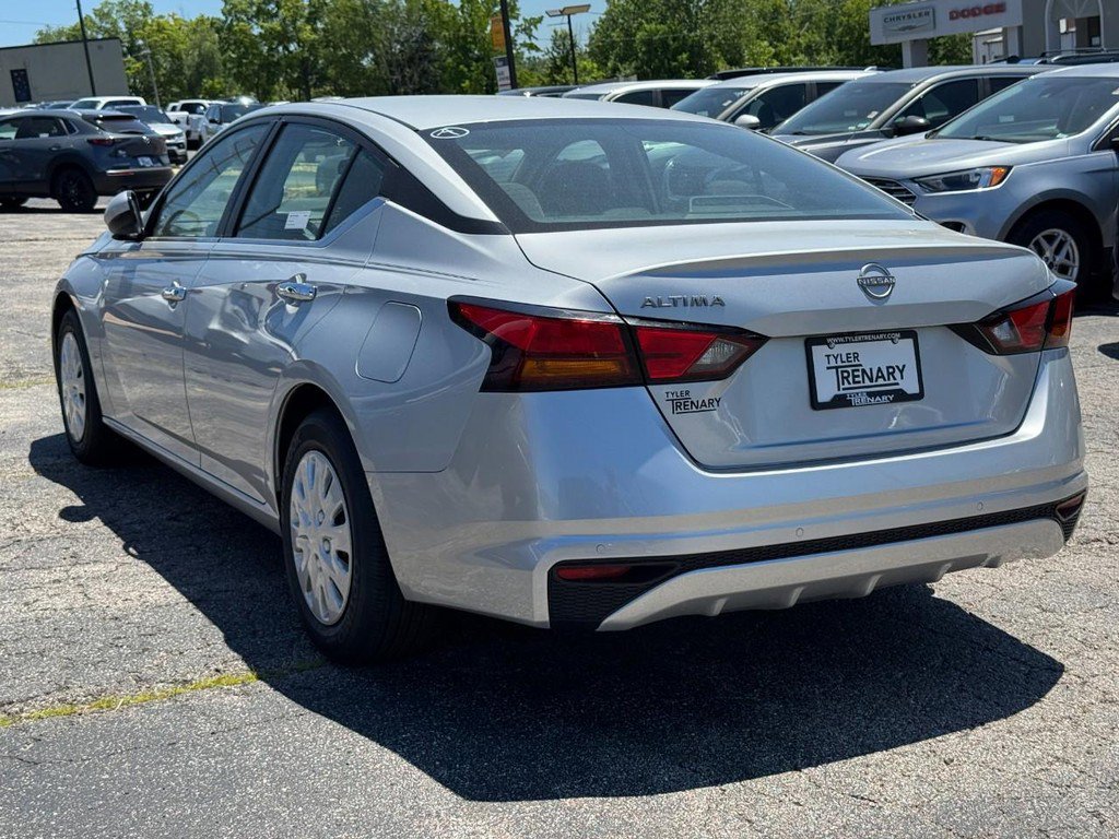 Used 2023 Nissan Altima 2.5 S FWD image 7