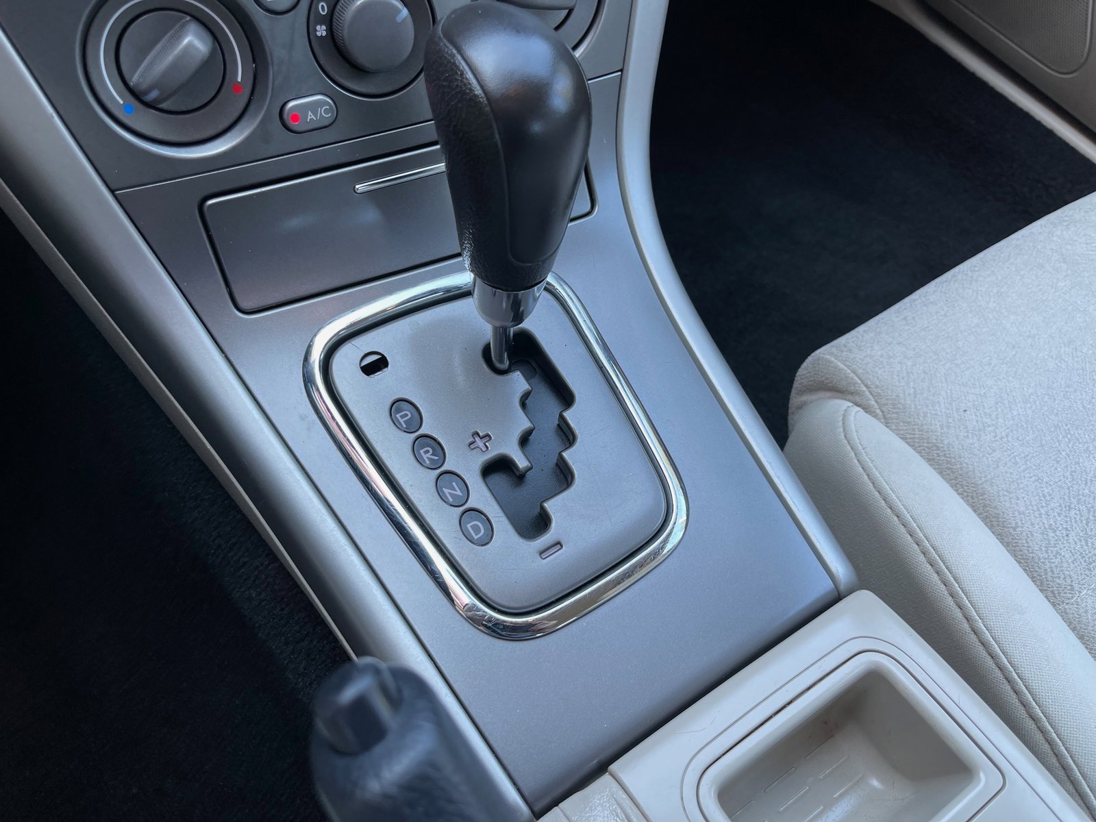 Used 2009 Subaru Legacy 2.5i Special Edition image 28