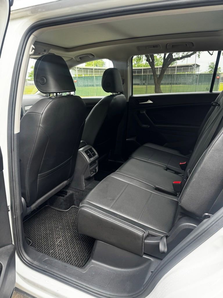 Used 2021 Volkswagen Tiguan SEL image 12