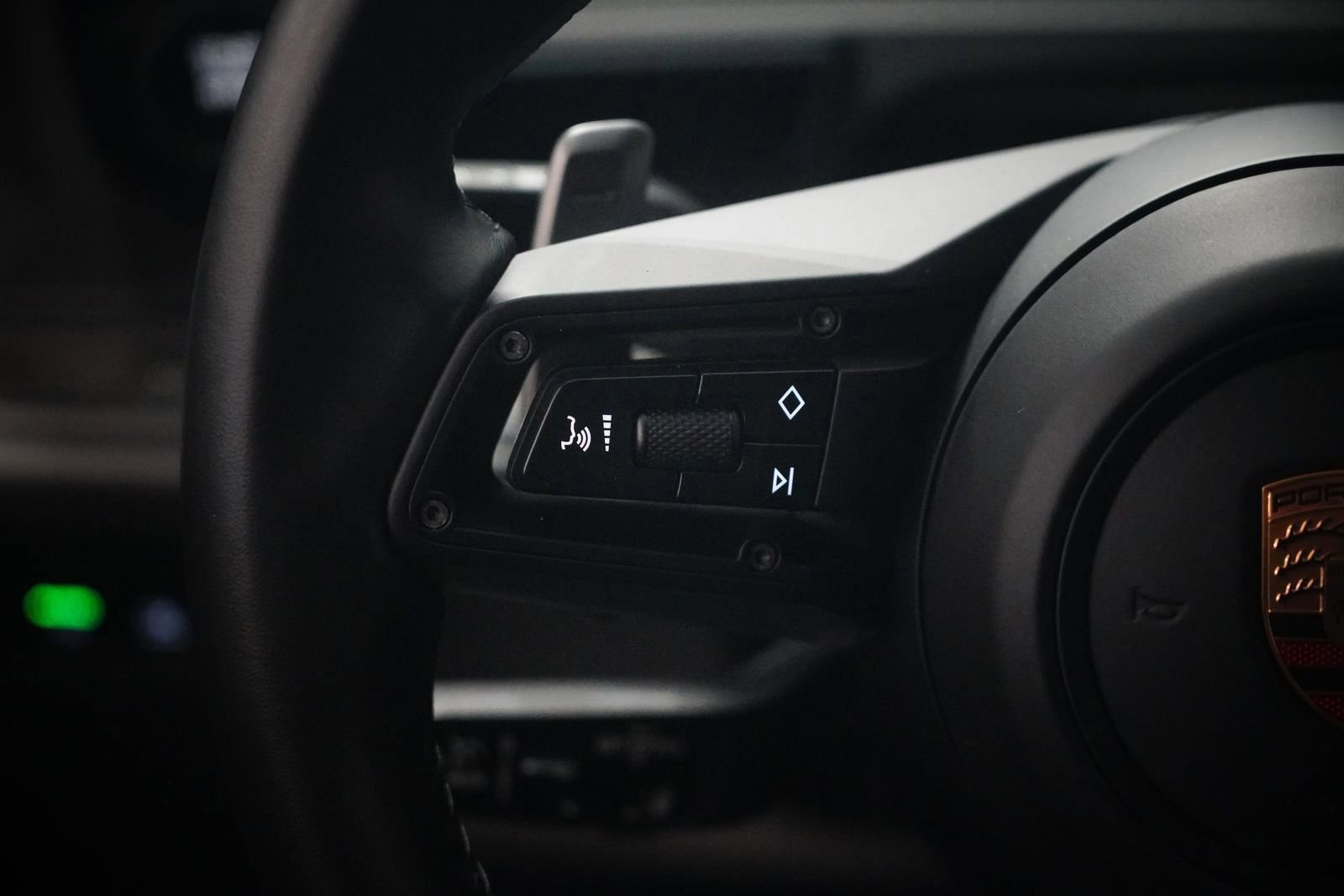 Used 2025 Porsche Cayenne Turbo GT image 17