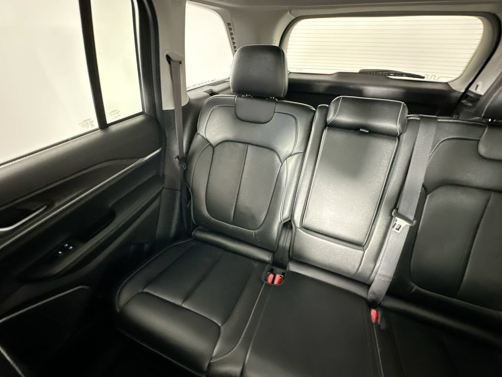 Used 2022 Jeep Grand Cherokee Limited 4xe AWD/4WD image 12