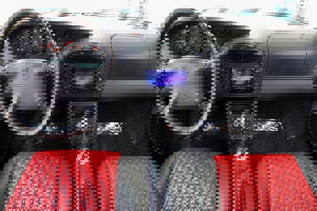 Used 2000 Porsche 911 Cabriolet image 12