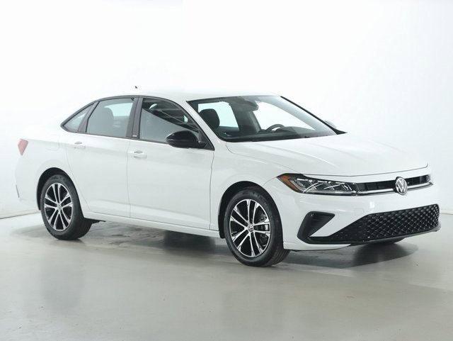 Used 2025 Volkswagen Jetta Sport image 9