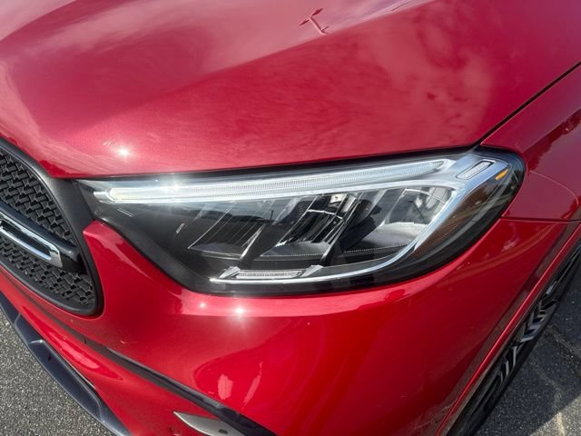 Used 2025 Mercedes-Benz GLC 300 image 9