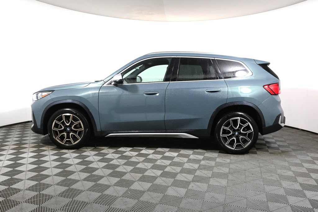 Certified 2024 BMW X1 xDrive28i w/ Premium Package AWD/4WD image 2