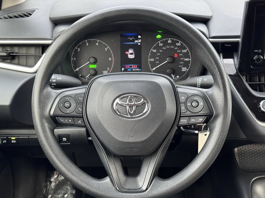 Used 2023 Toyota Corolla LE image 6