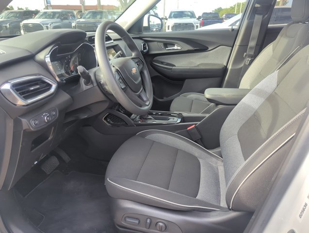 Used 2023 Chevrolet TrailBlazer LT image 9