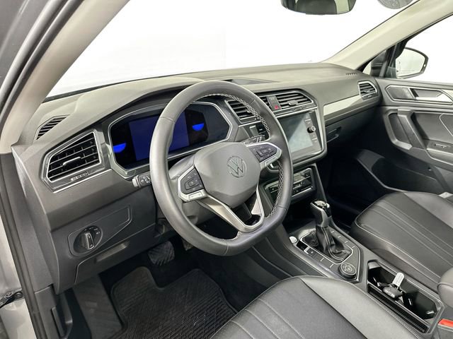 Used 2022 Volkswagen Tiguan SE image 20