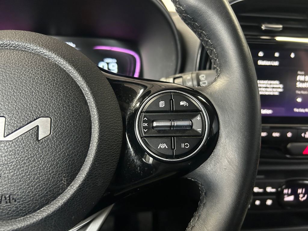 Used 2024 Kia Soul EX image 18