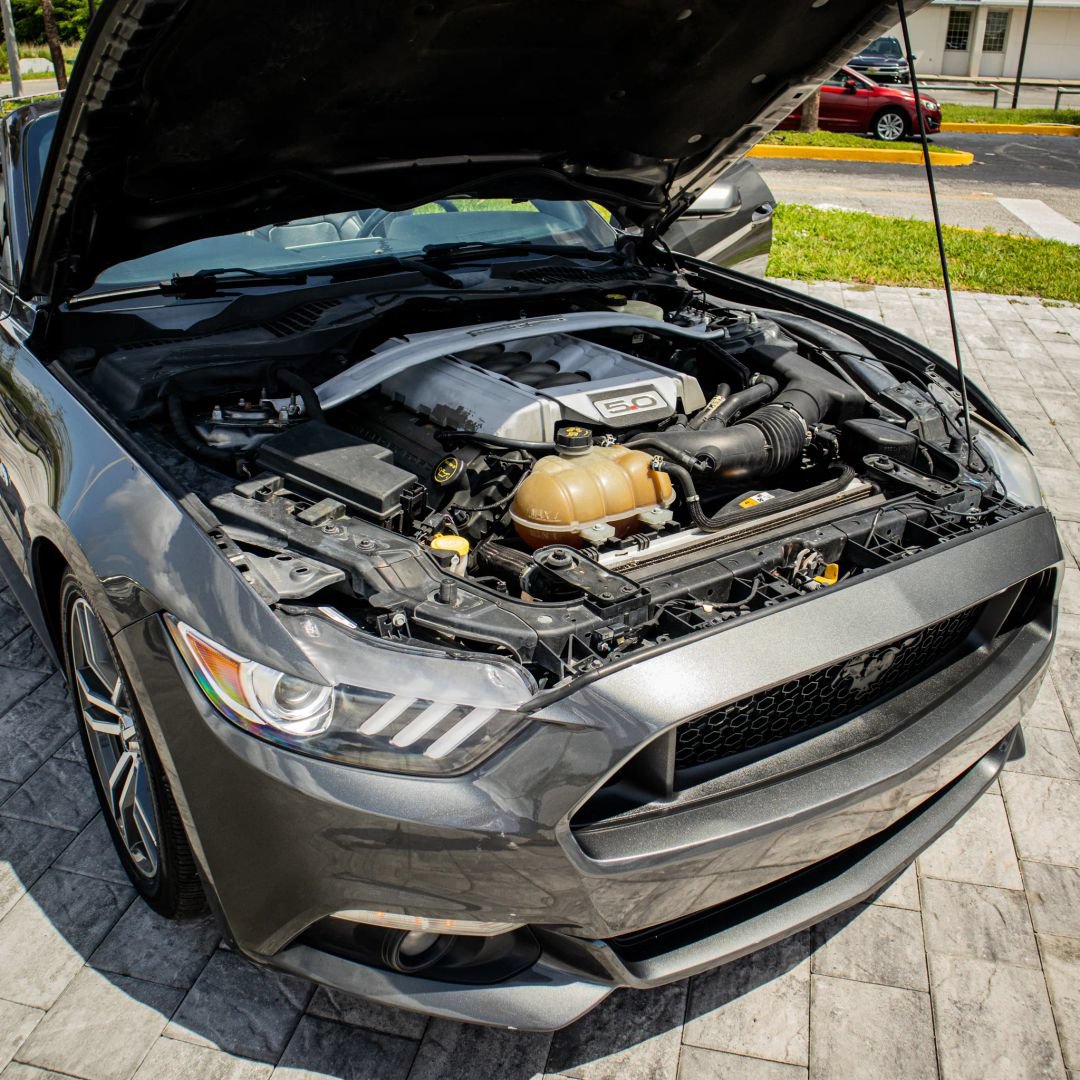 Used 2016 Ford Mustang GT Premium w/ Equipment Group 401A RWD image 32