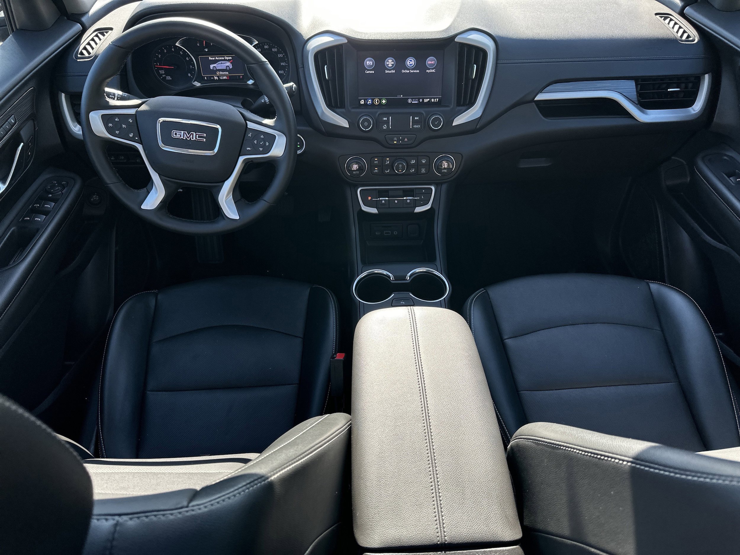 Used 2024 GMC Terrain SLT w/ Tech Package AWD/4WD image 23