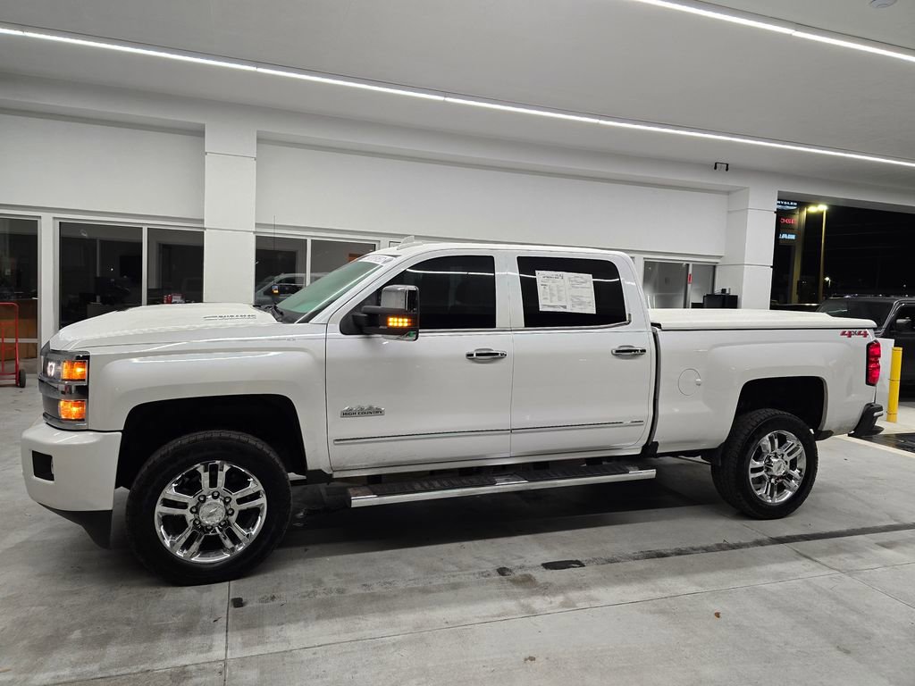 Used 2019 Chevrolet Silverado 2500 High Country w/ Duramax Plus Package image 3