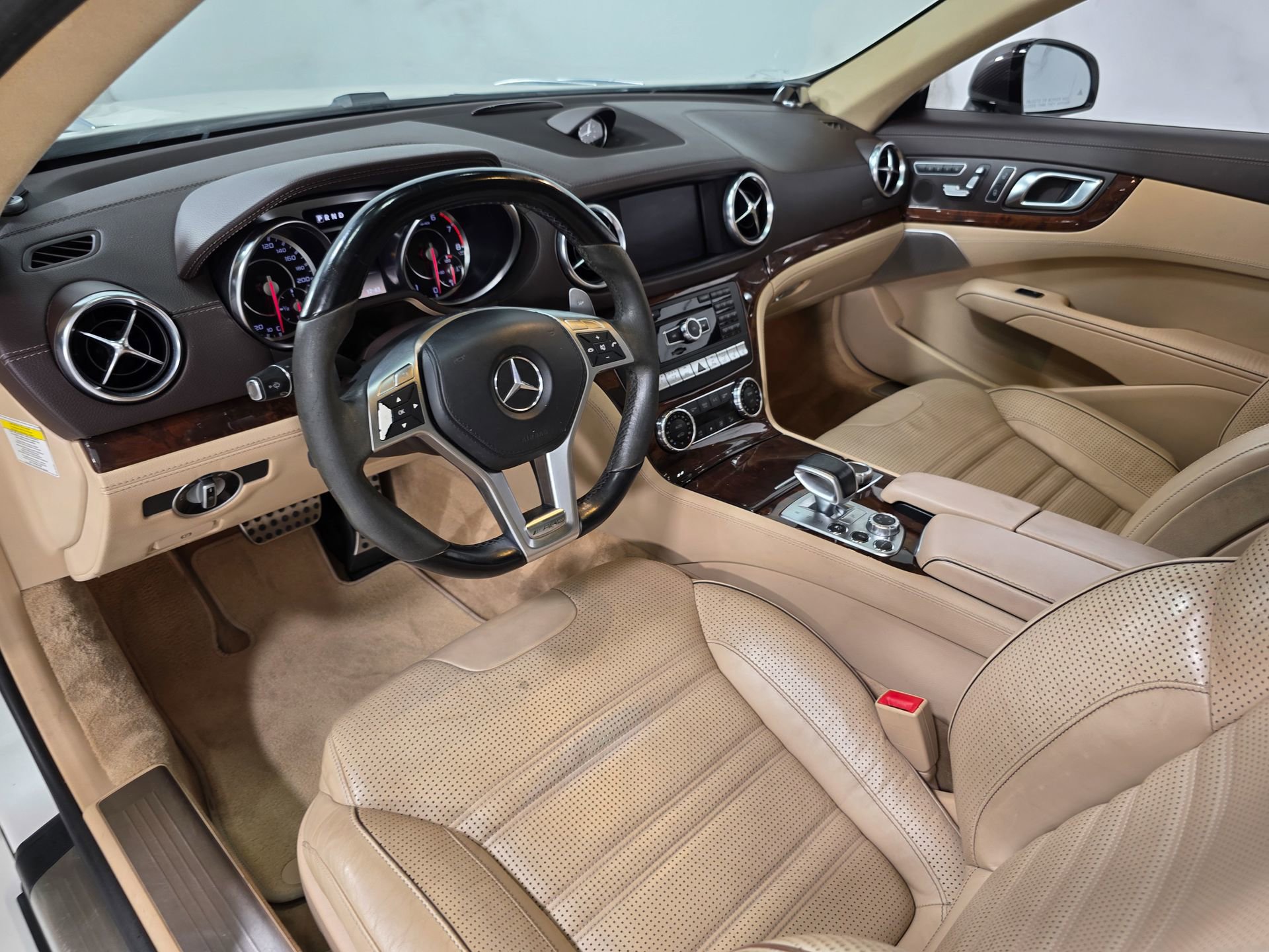 Used 2013 Mercedes-Benz SL 63 AMG image 3