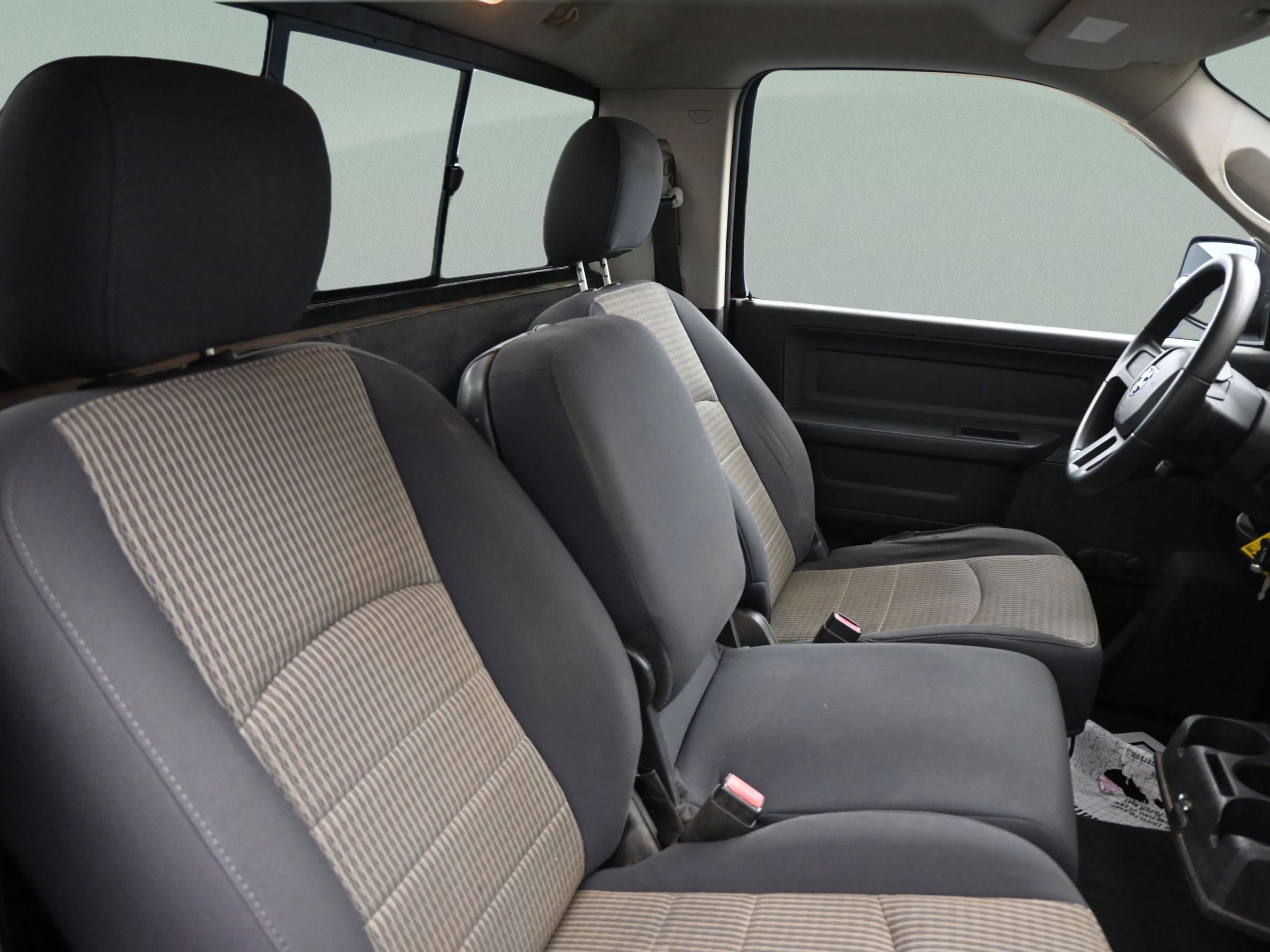 Used 2011 RAM 1500 ST w/ ST Popular Equipment Group AWD/4WD image 36