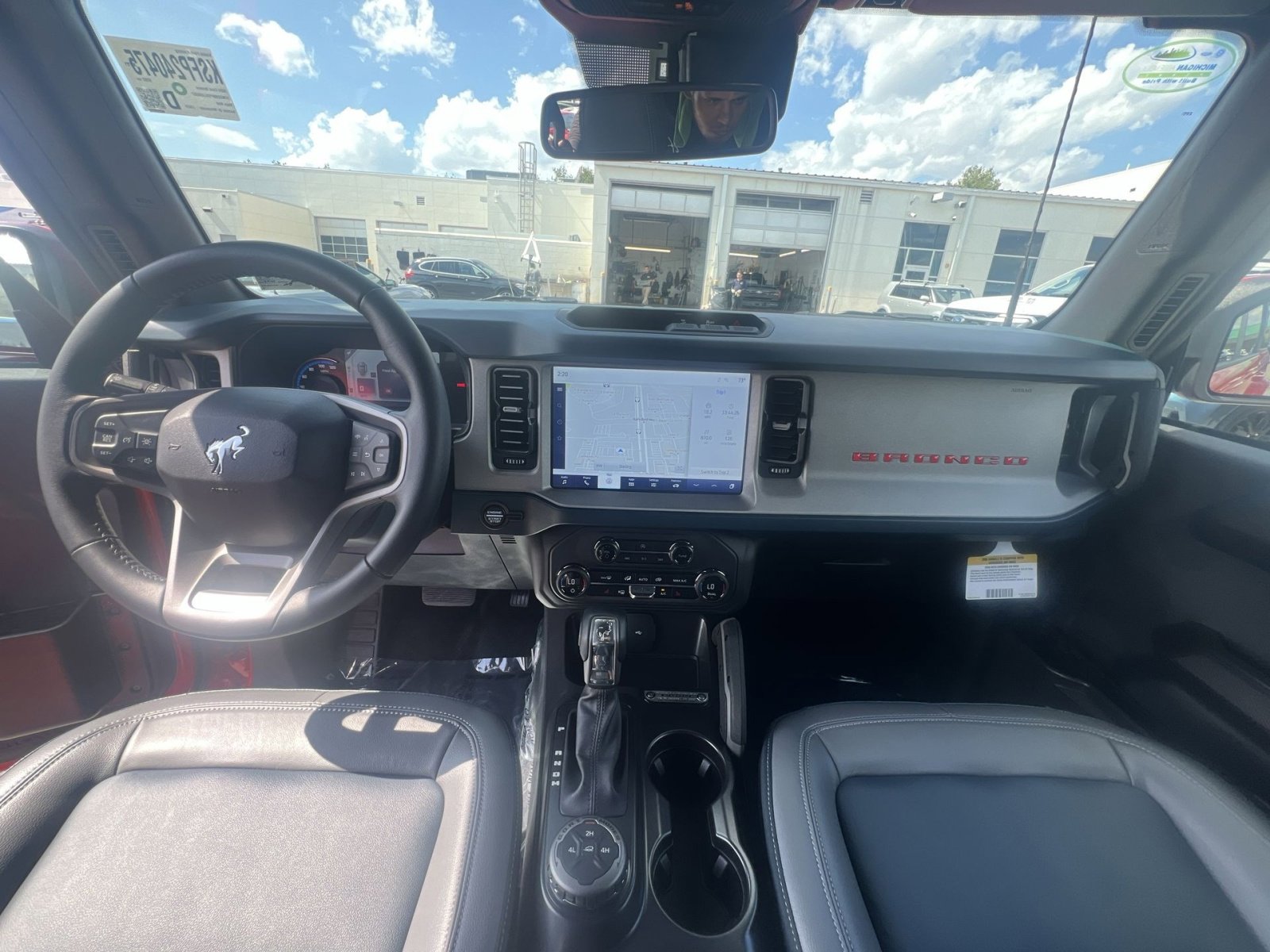 Used 2024 Ford Bronco Outer Banks image 23