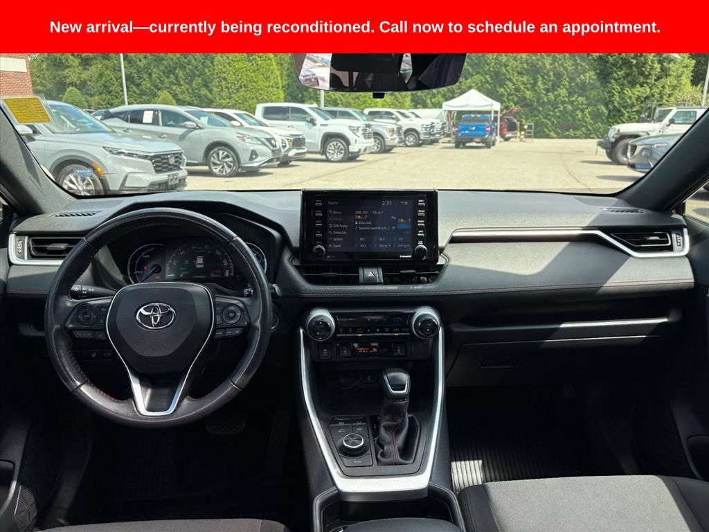 Used 2021 Toyota RAV4 SE w/ Weather & Moonroof Package AWD/4WD image 7