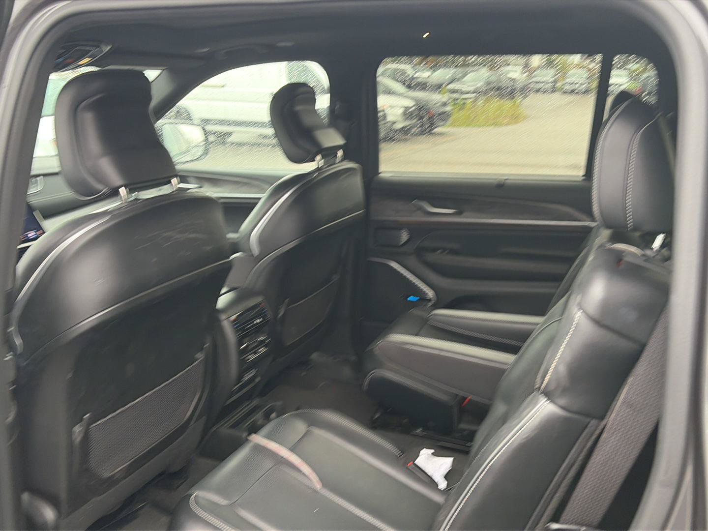 Used 2021 Jeep Grand Cherokee L Overland w/ Luxury Tech Group IV AWD/4WD image 6