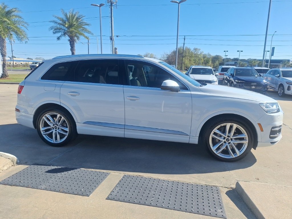 Used 2017 Audi Q7 3.0T Prestige image 5