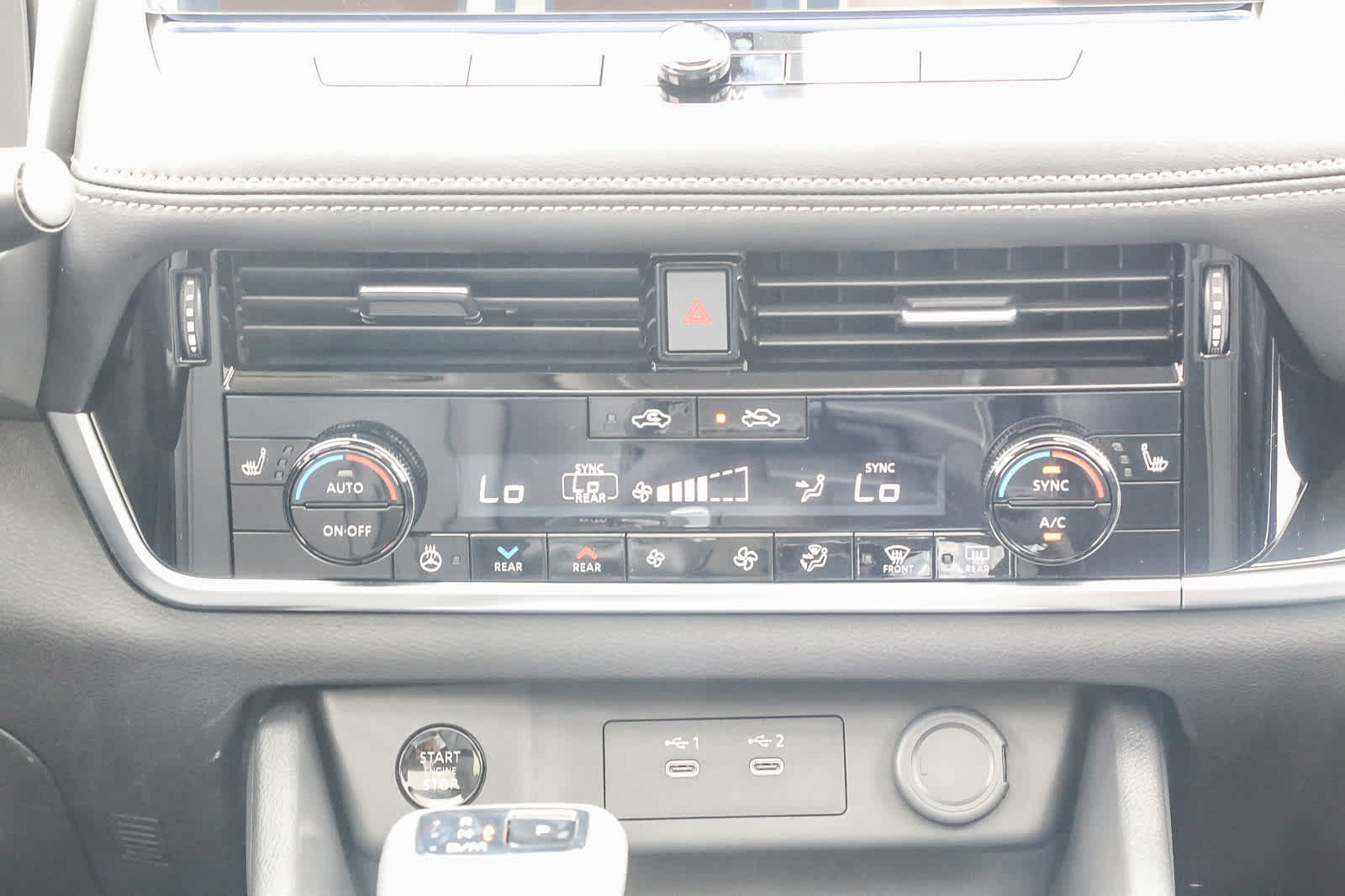 New 2025 Nissan Rogue SL w/ SL Premium Package FWD image 14