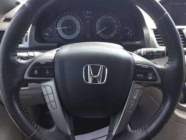 Used 2016 Honda Odyssey Touring Elite image 18