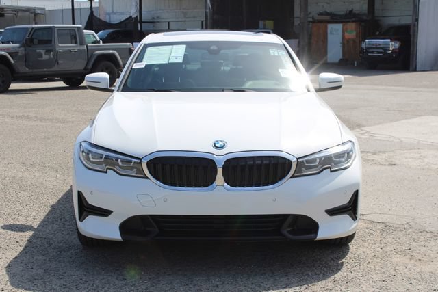 Used 2022 BMW 330e w/ Convenience Package RWD image 2