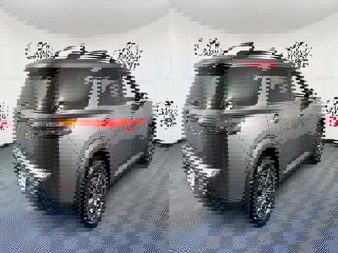 Used 2022 Nissan Pathfinder SV image 7