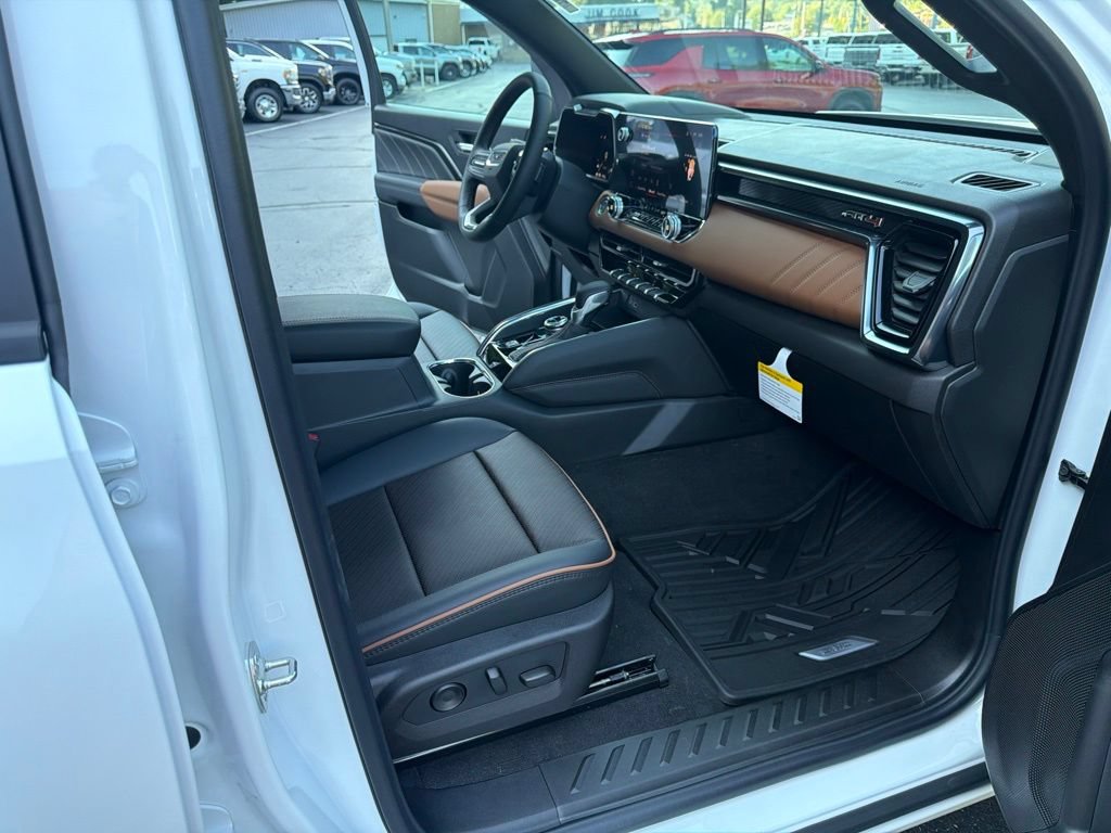 New 2026 GMC Canyon AT4 w/ AT4 Premium Package AWD/4WD image 14