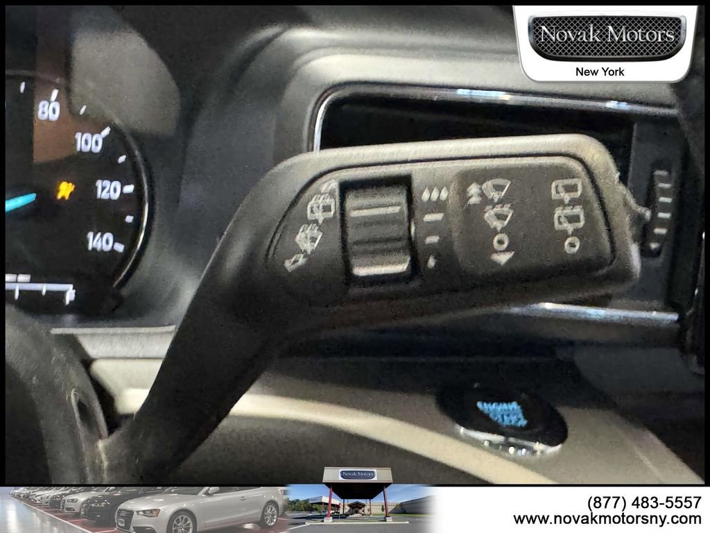 Used 2022 Ford Explorer XLT w/ Equipment Group 202A image 20