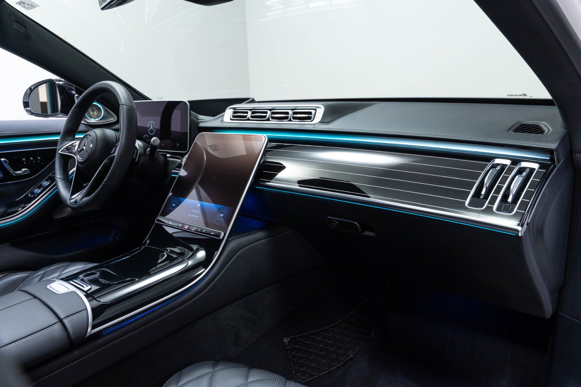 Used 2024 Mercedes-Benz S 580 4MATIC Sedan image 34