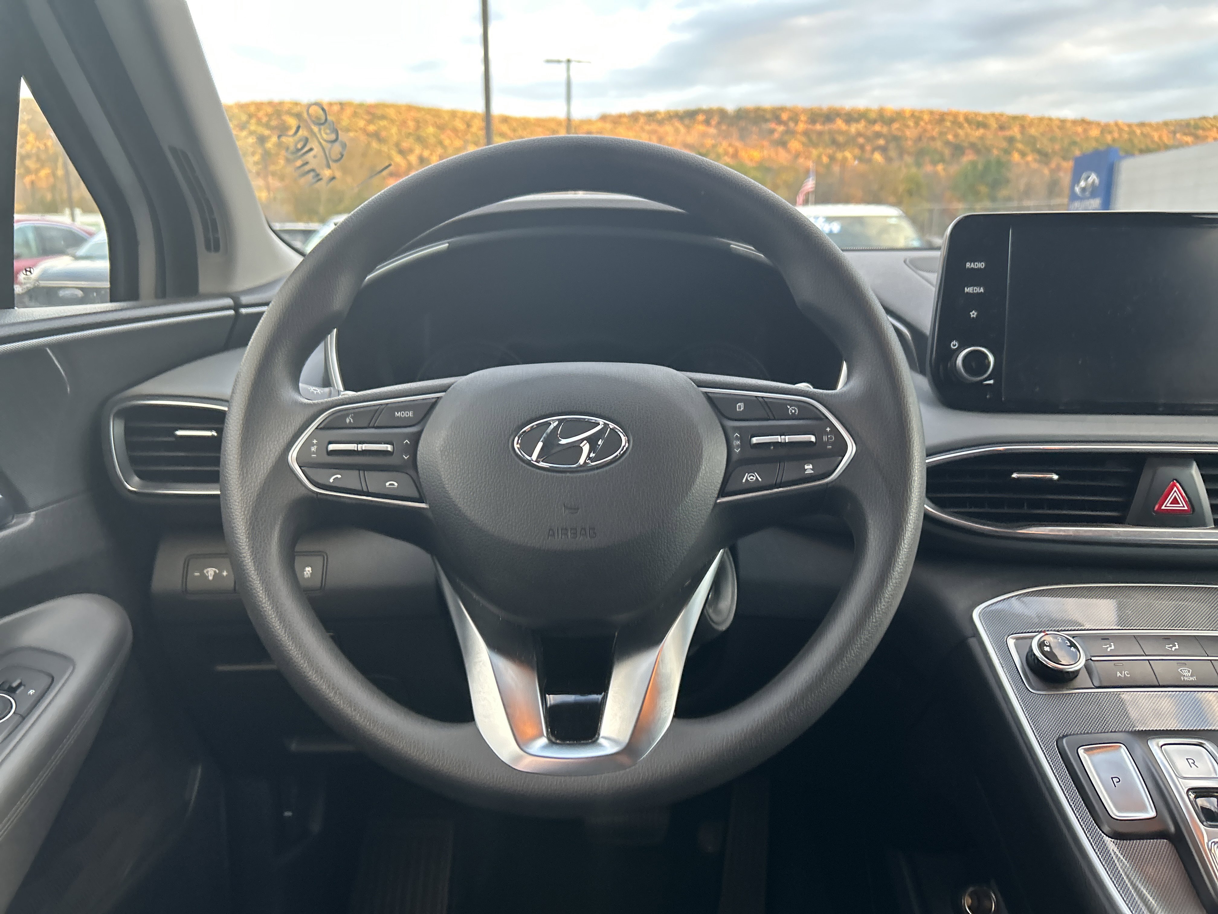 Used 2023 Hyundai Santa Fe SE image 38