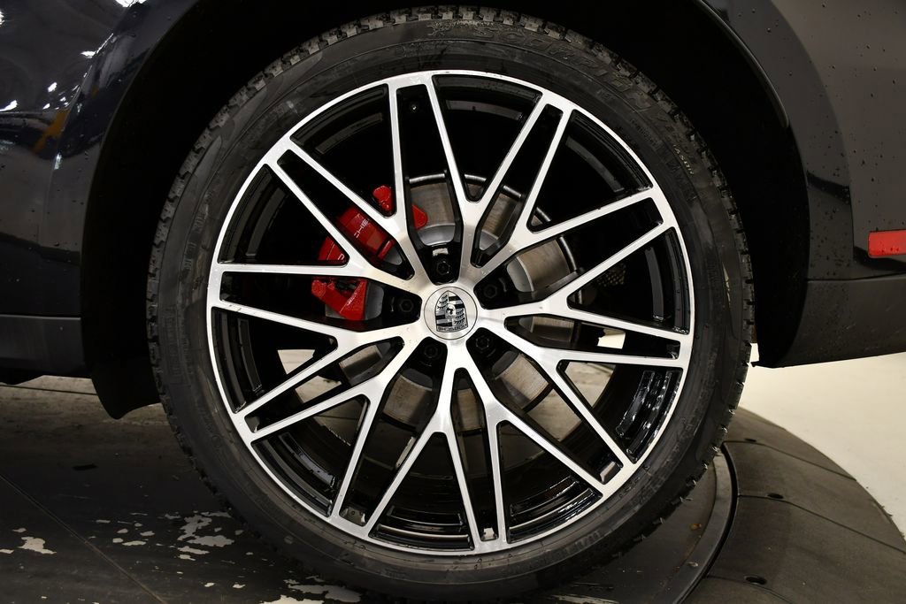 Used 2023 Porsche Macan S image 16