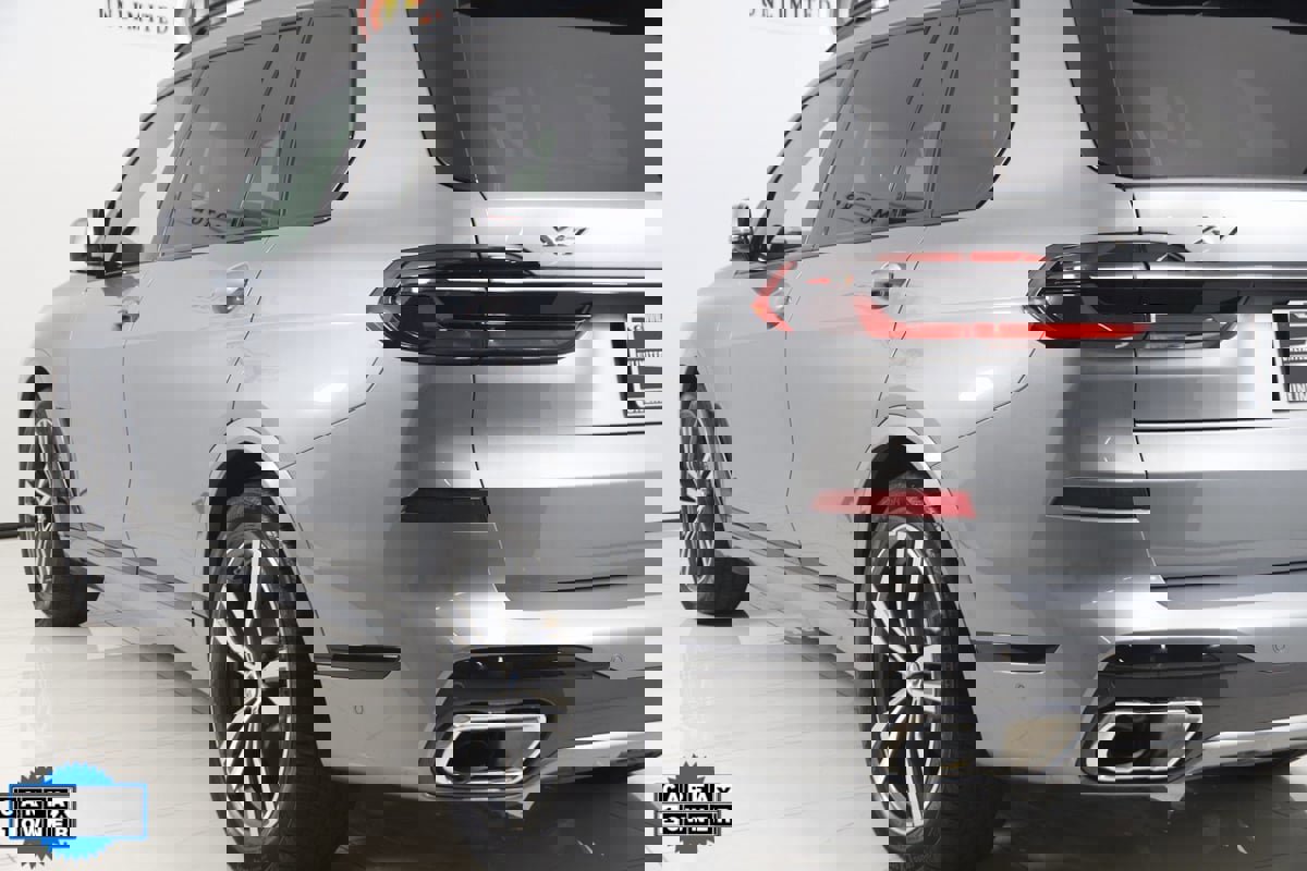 Used 2024 BMW X7 xDrive40i w/ M Sport Package image 28