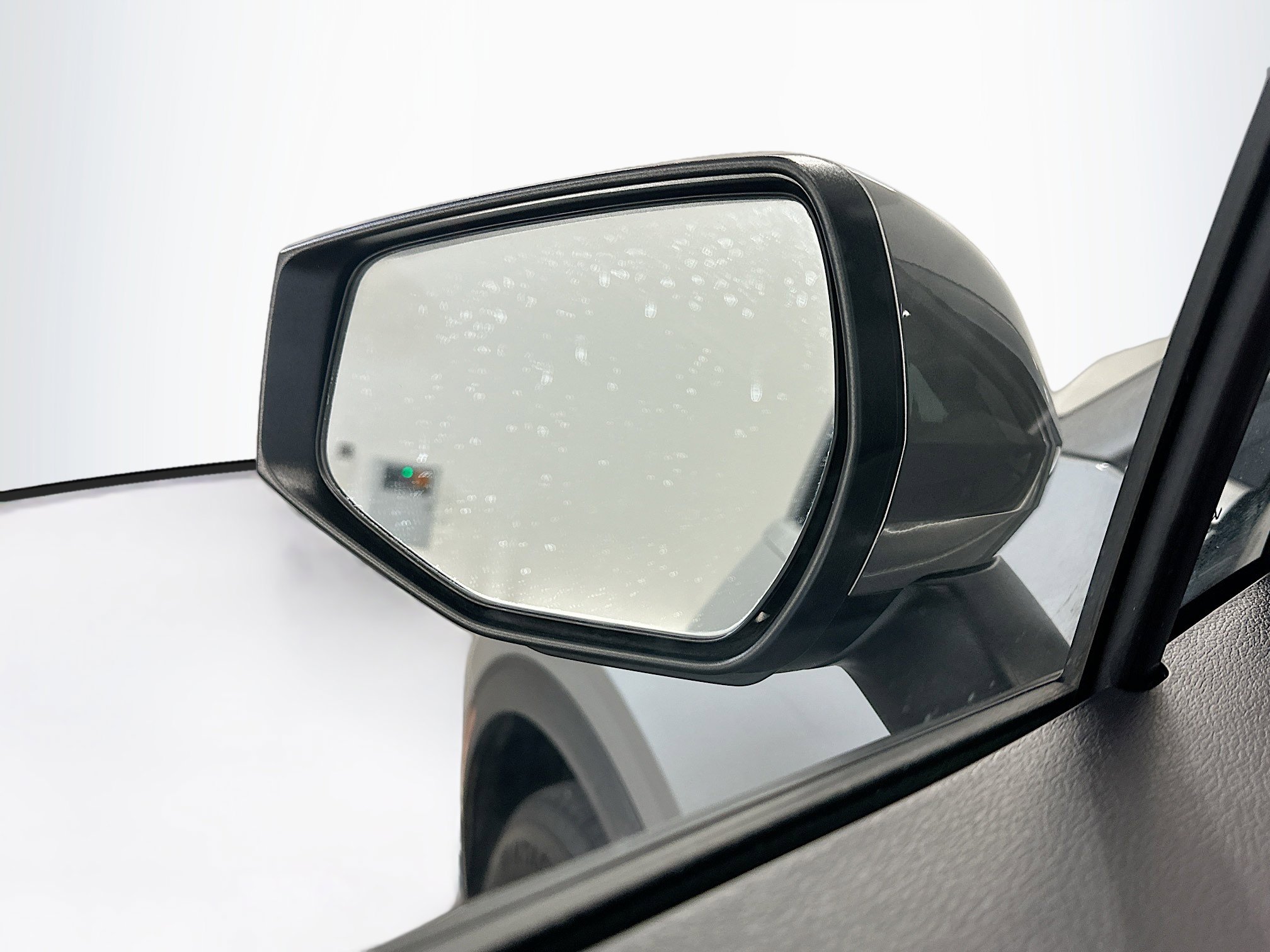 Used 2025 Kia Sportage LX image 16