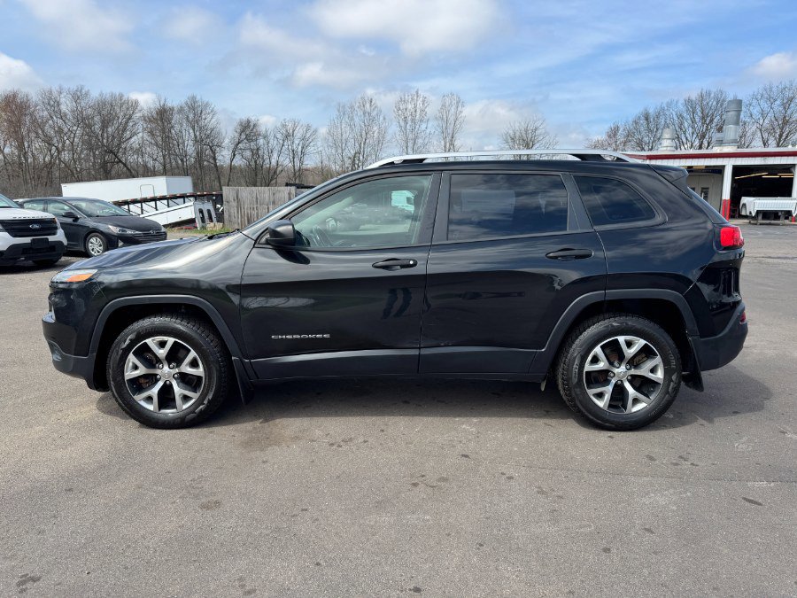 Used 2016 Jeep Cherokee Sport w/ Cold Weather Group AWD/4WD image 2