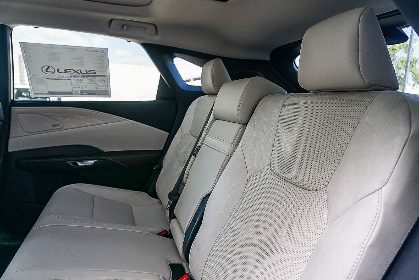 New 2026 Lexus RX 450h Luxury AWD/4WD image 29