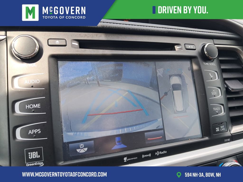 Used 2018 Toyota Highlander Limited Platinum AWD/4WD image 32