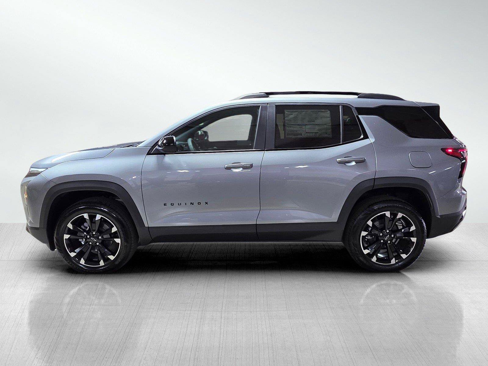 New 2027 Chevrolet Equinox RS w/ Convenience Package III FWD image 4