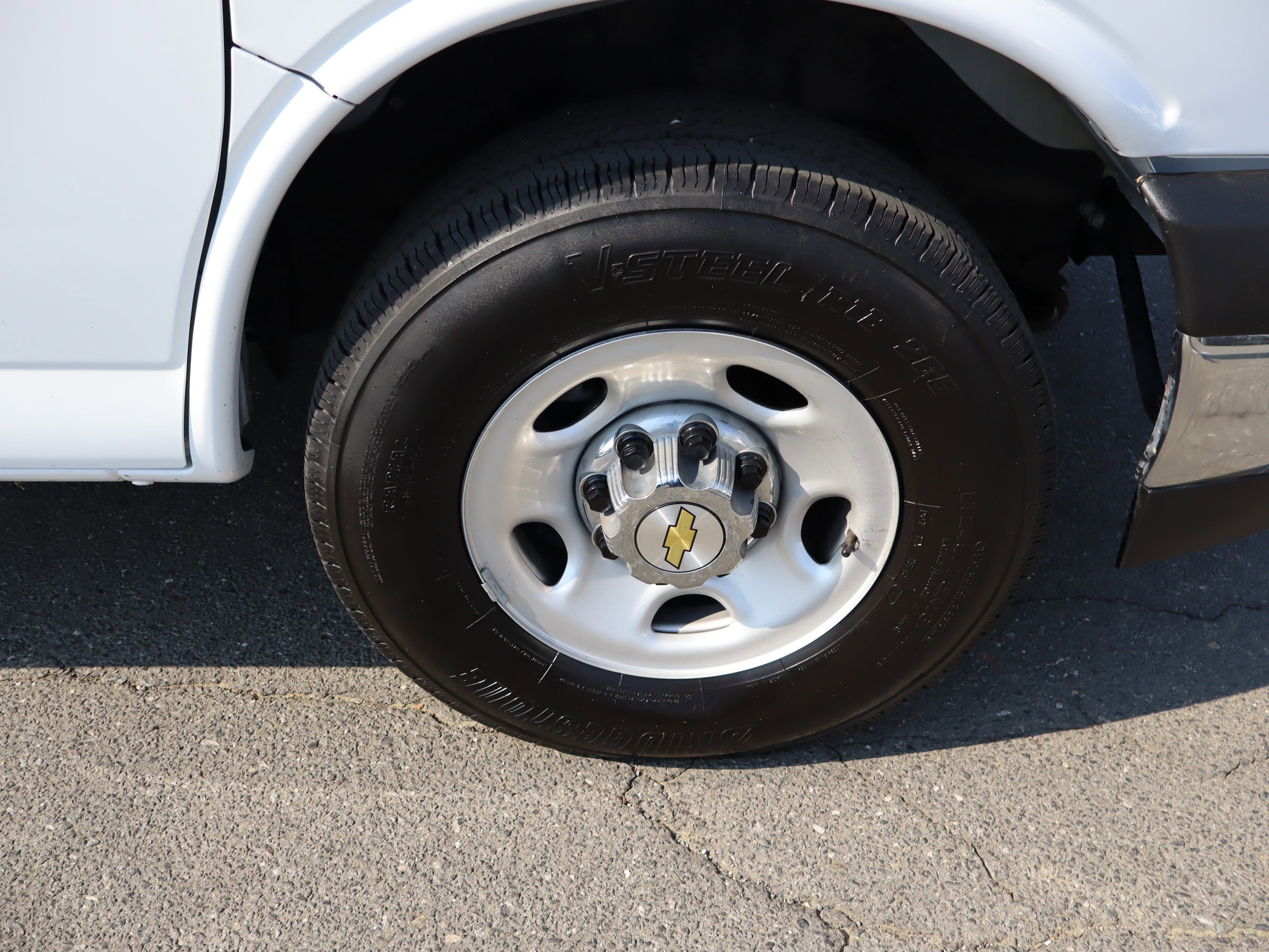 Used 2024 Chevrolet Express 3500 LT w/ LT Preferred Equipment Group image 36