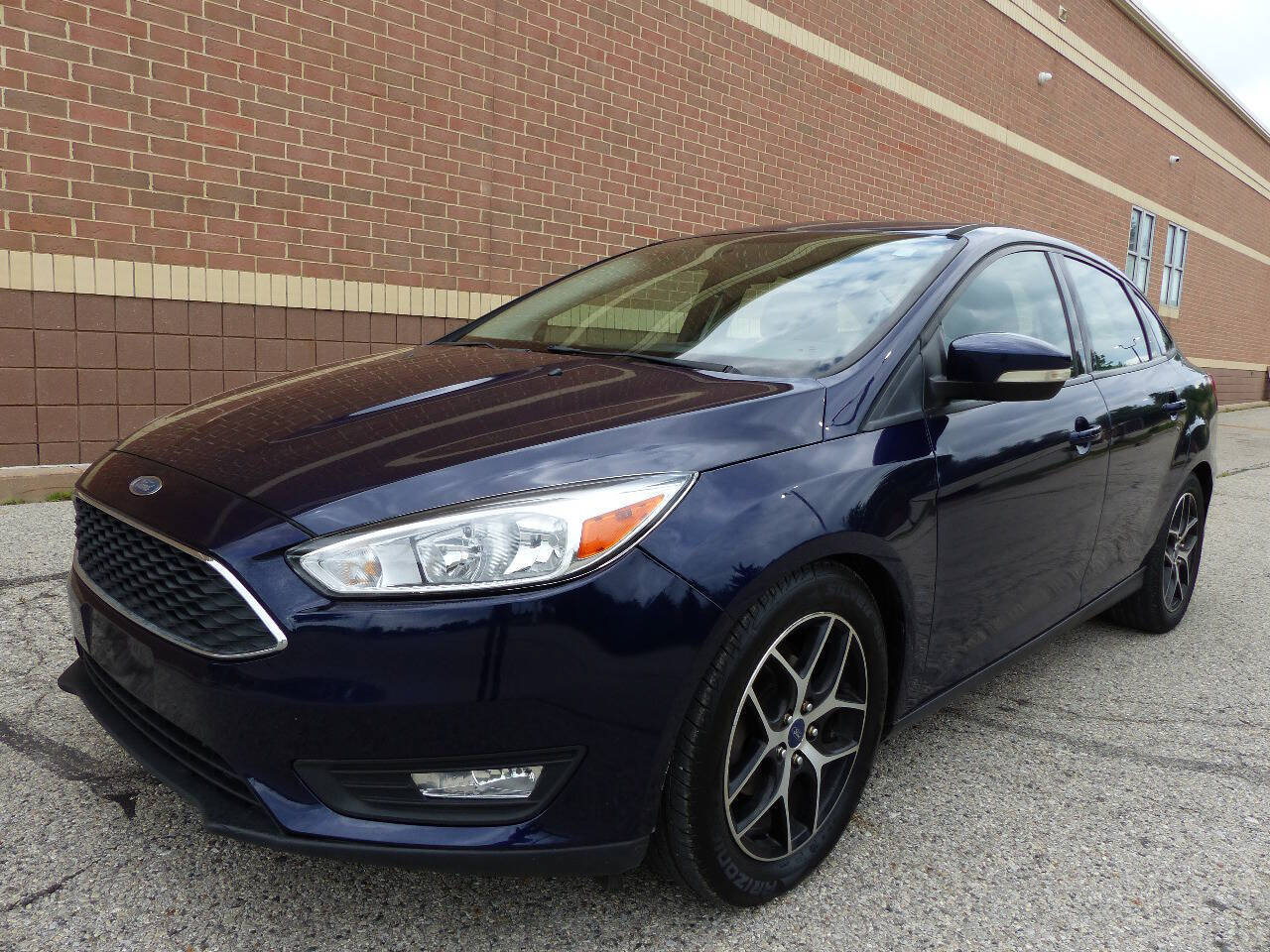 Used 2017 Ford Focus SEL FWD image 6