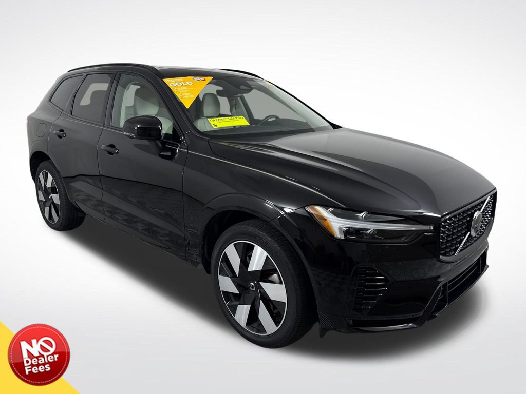 Used 2025 Volvo XC60 T8 Plus w/ Protection Package Premier AWD/4WD 360° Tour