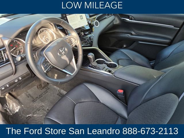 Used 2022 Toyota Camry XLE image 3