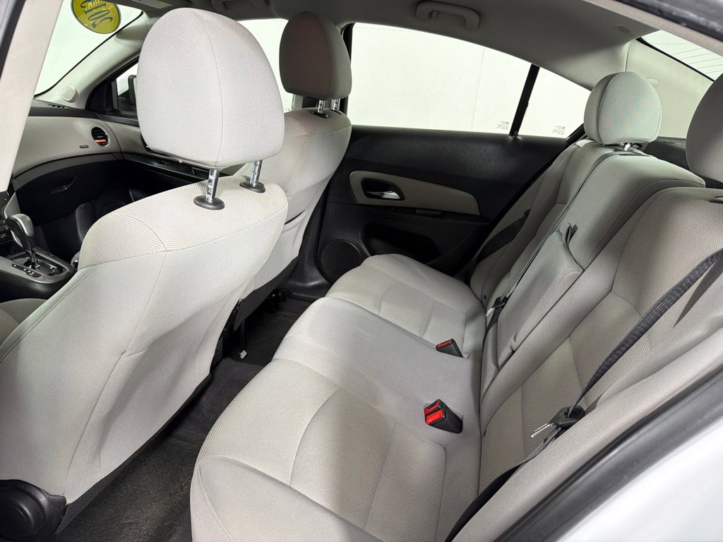 Used 2013 Chevrolet Cruze LT w/ Enhanced Safety Package image 17