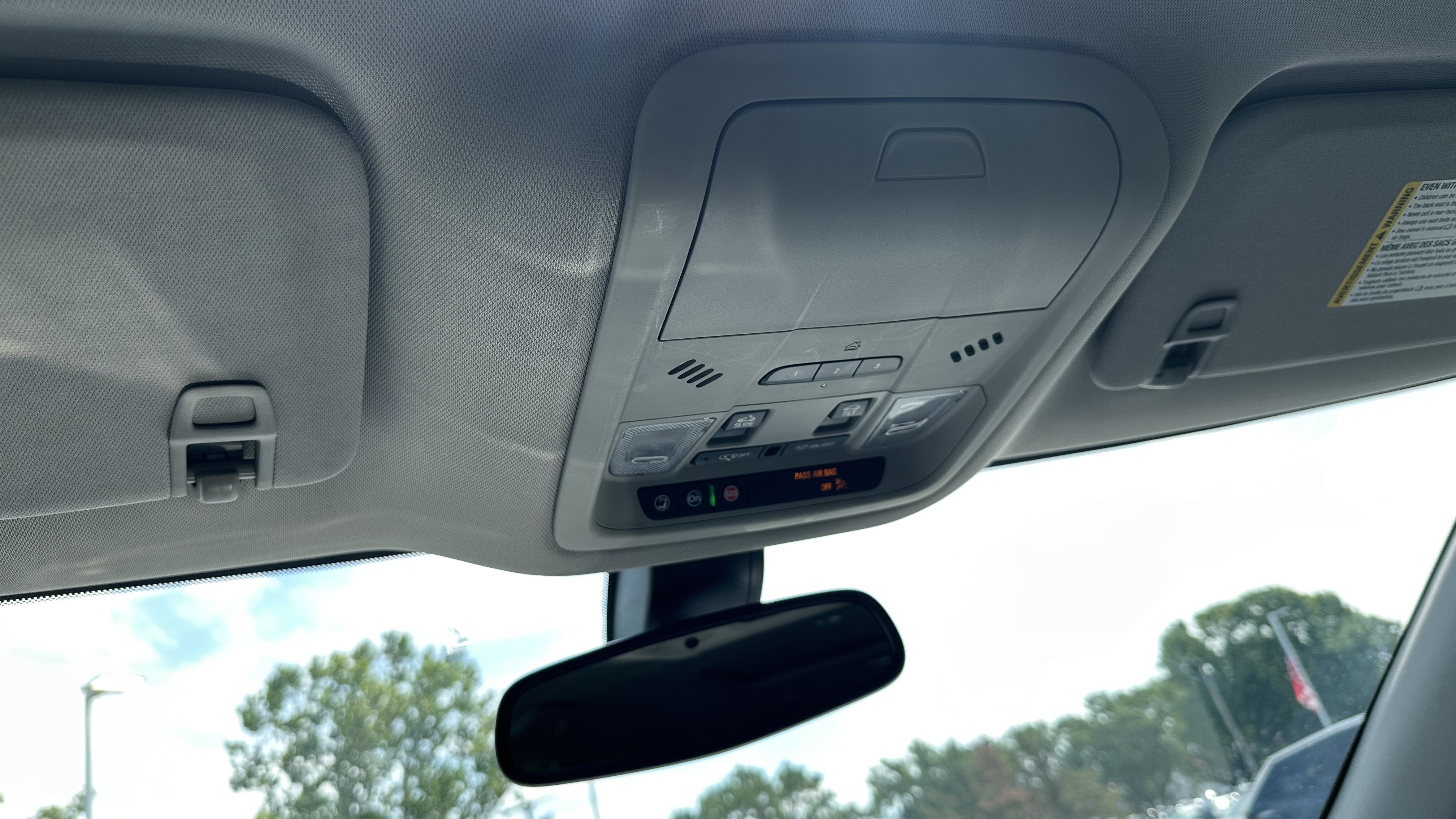 Used 2021 Buick Enclave Essence w/ Sound and Sites Package FWD image 28
