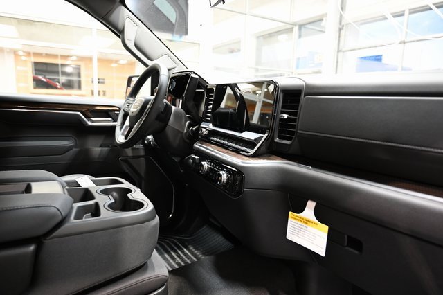 New 2026 GMC Sierra 1500 Elevation image 17