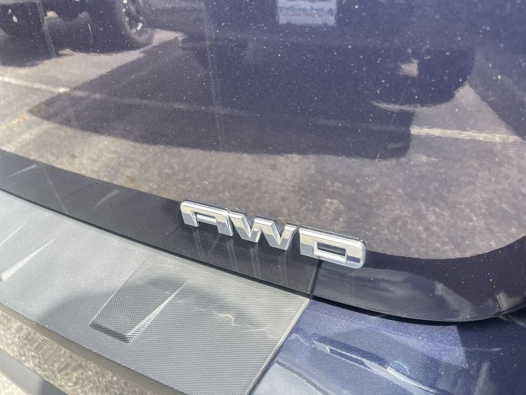 Used 2015 GMC Terrain SLT w/ Open Road Package AWD/4WD image 10