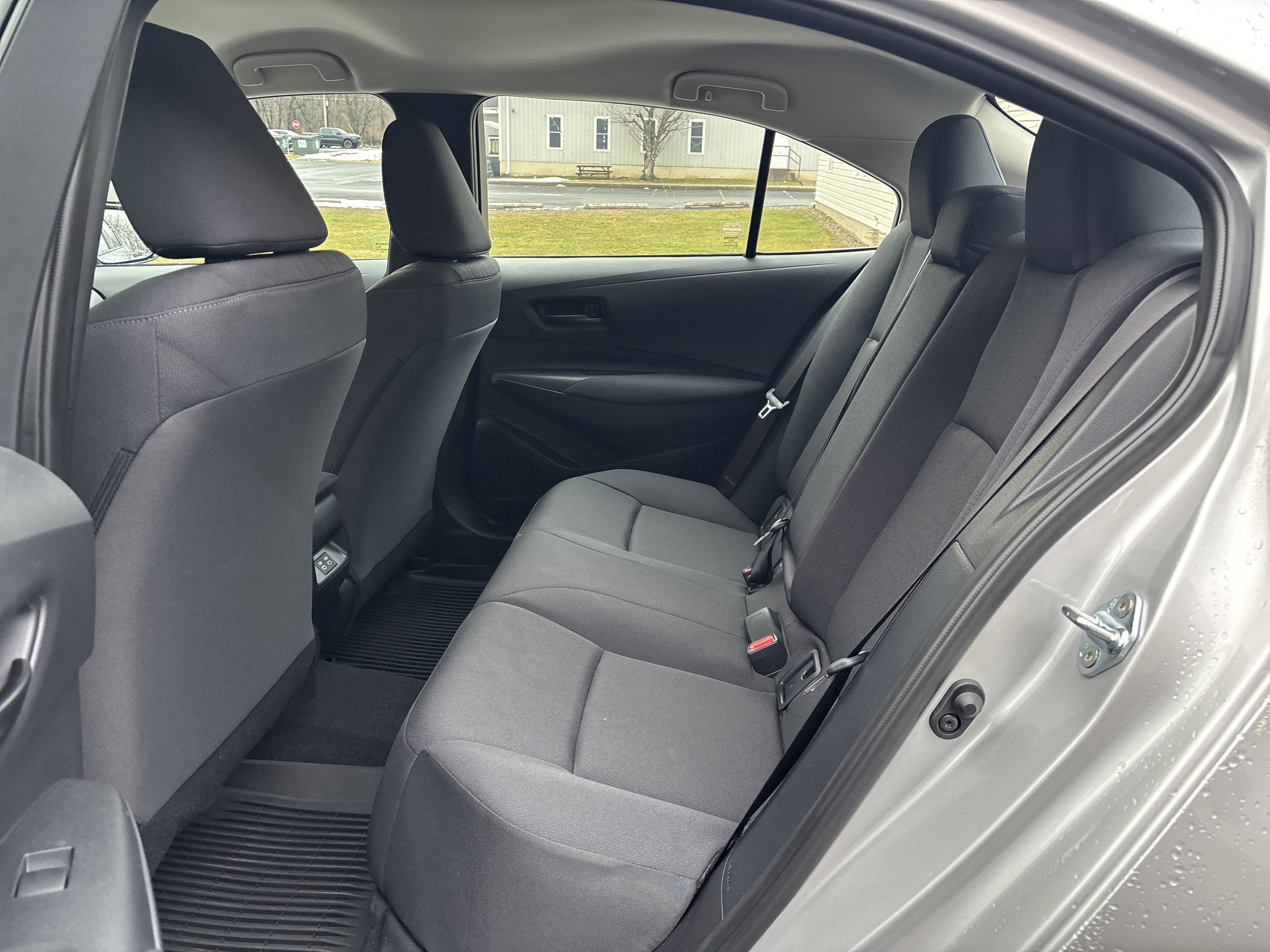 Used 2025 Toyota Corolla LE image 14