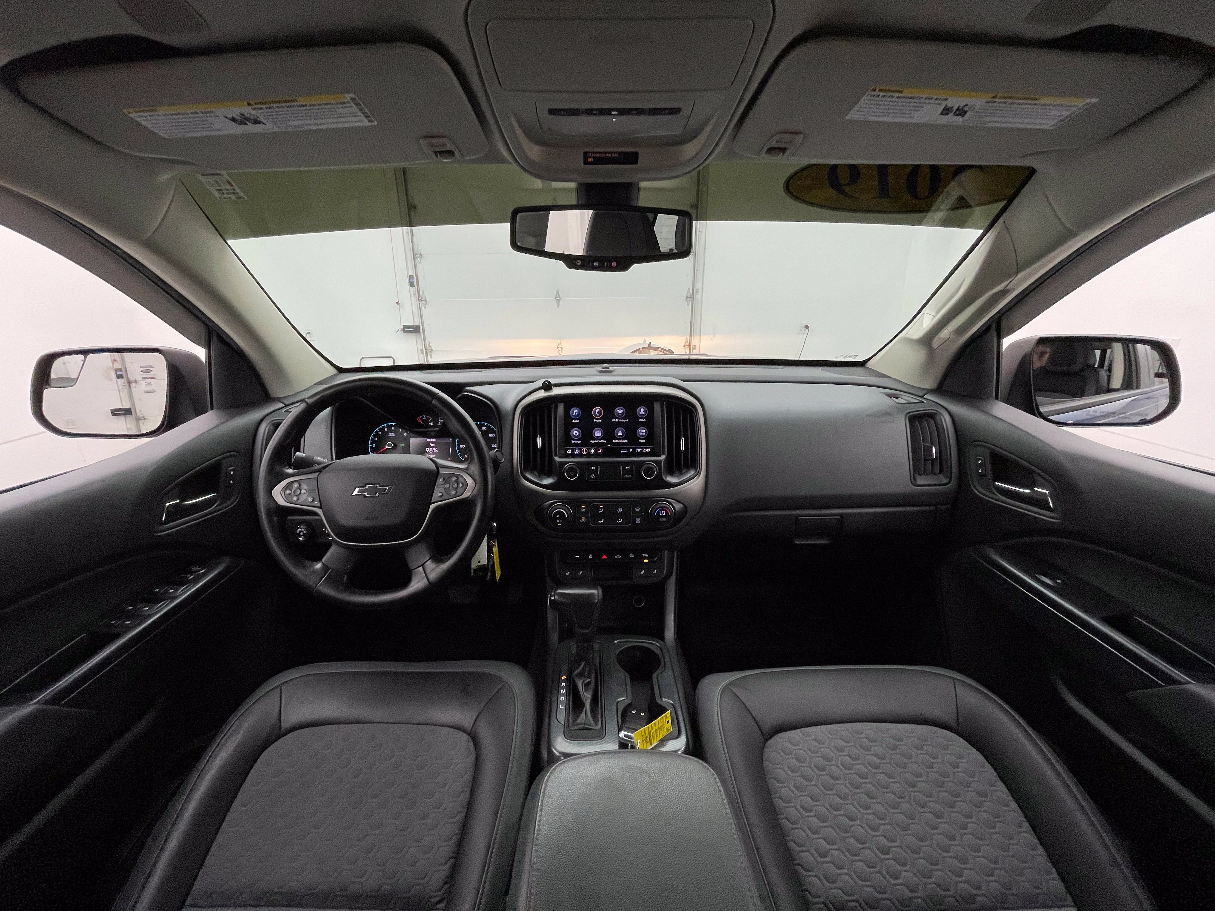 Used 2019 Chevrolet Colorado Z71 AWD/4WD image 3