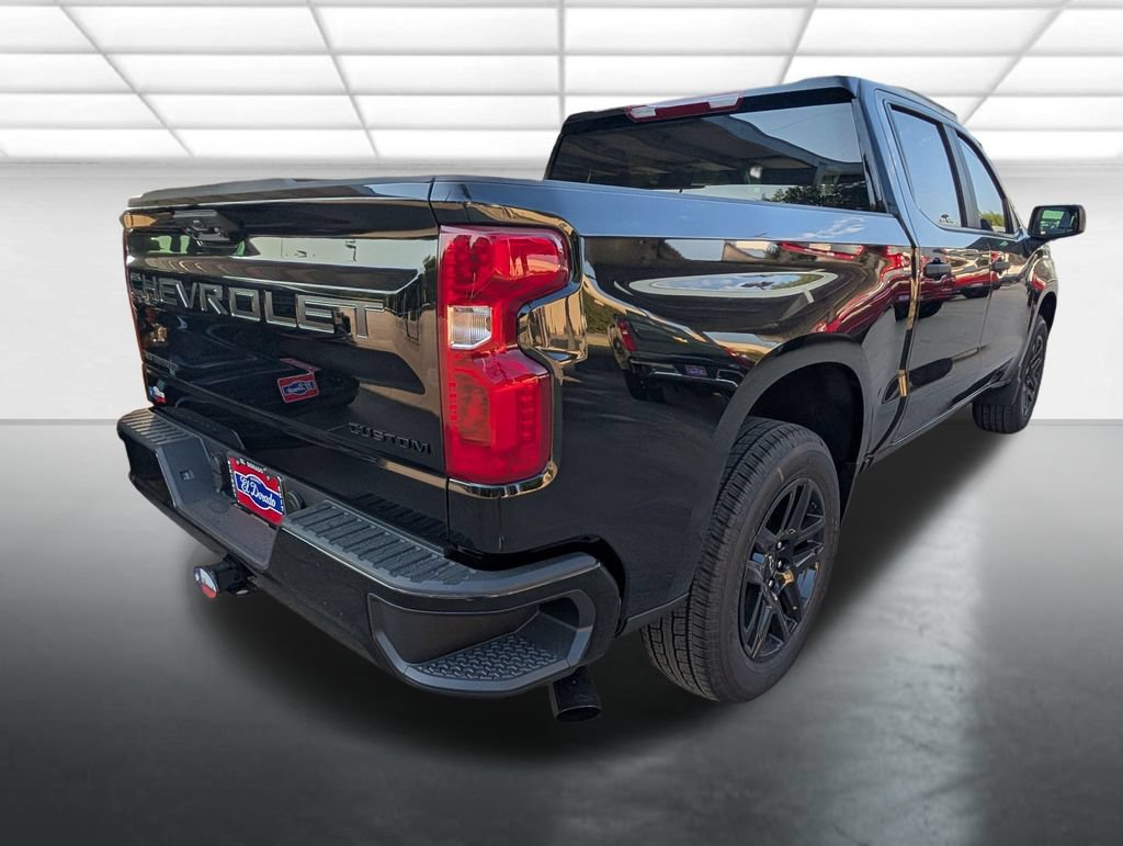 New 2026 Chevrolet Silverado 1500 Custom w/ LPO, Dark Essentials Package RWD image 26