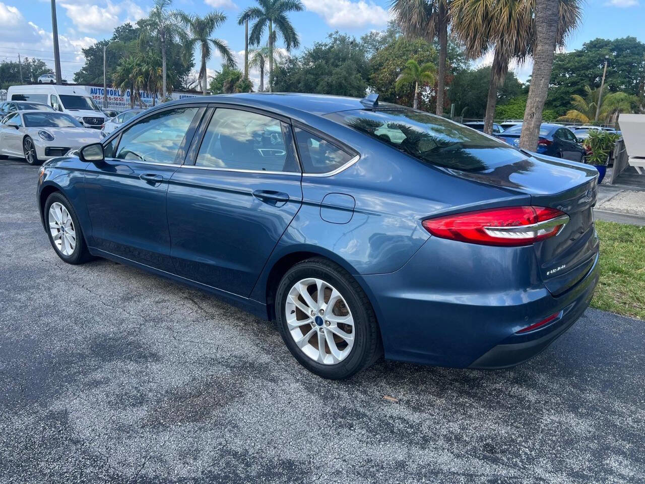 Used 2019 Ford Fusion SE image 7